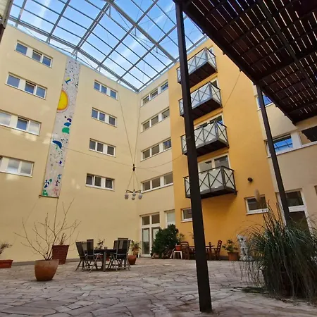 Modernes Mit Xl-balkon *