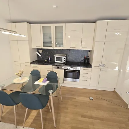 Modernes Mit Xxl-balkon