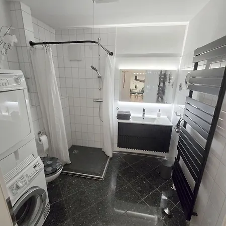 Modernes Mit Xxl-balkon * Hanóver