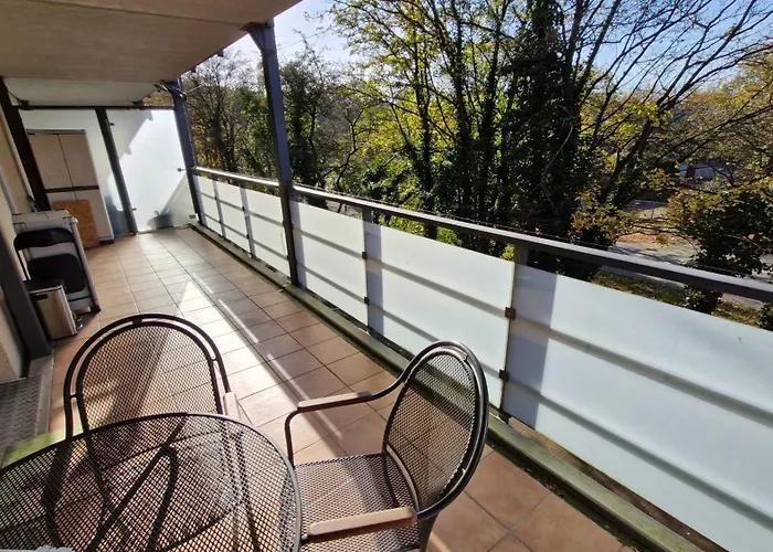 Modernes Mit Xl-balkon Hanower