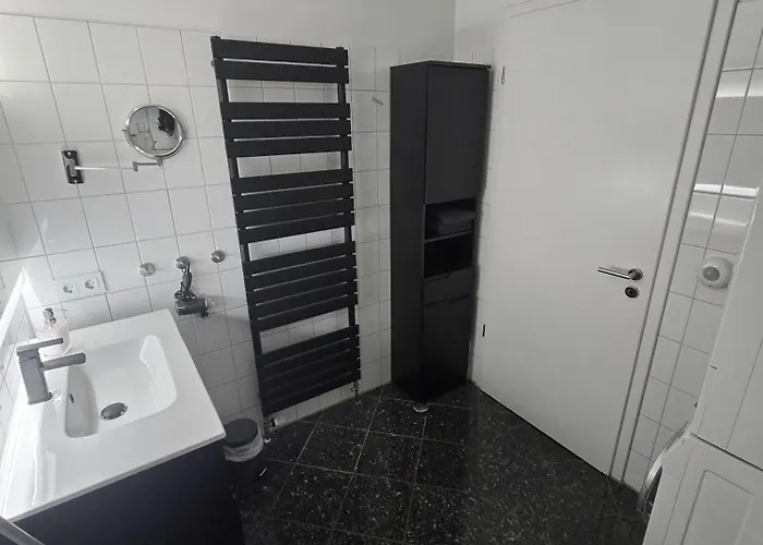 Modernes Mit Xl-balkon Apartament