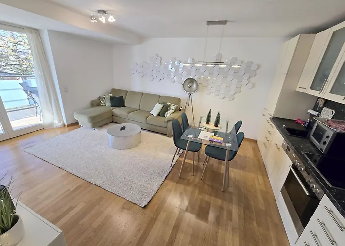 Modernes Mit Xl-balkon Apartament *